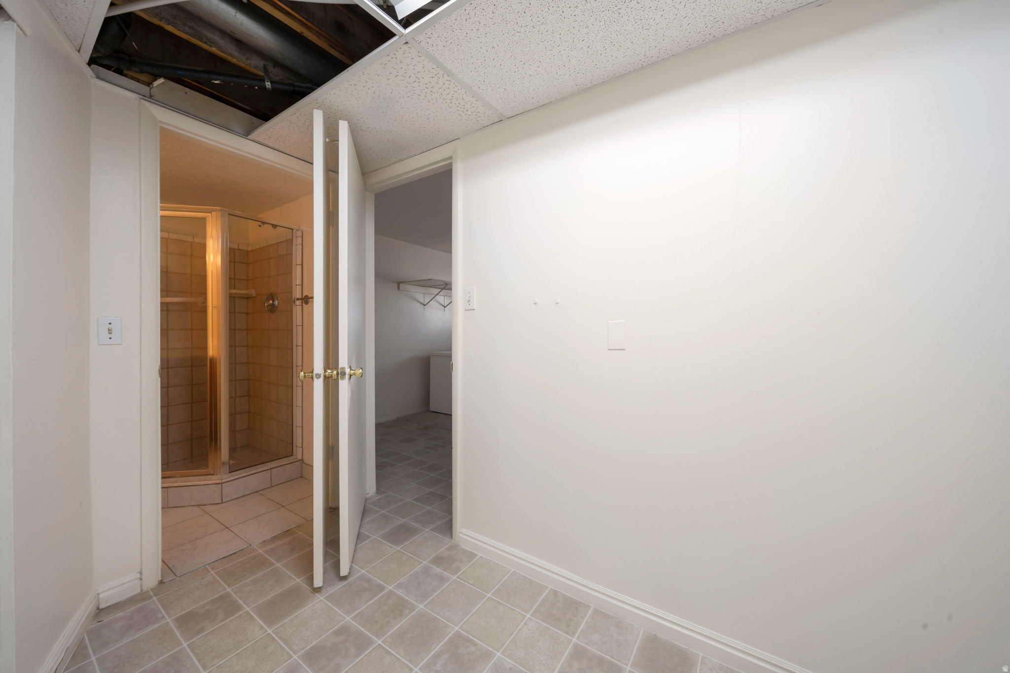 CREEK RD TERRACE - Residential