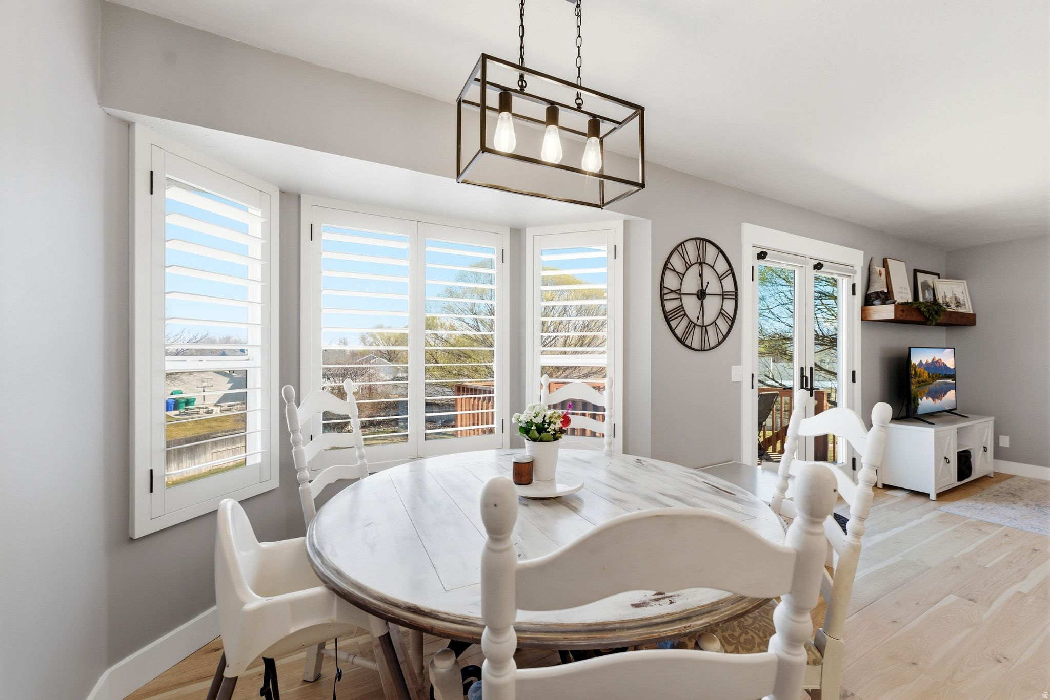 GOLDEN MEADOWS - Residential