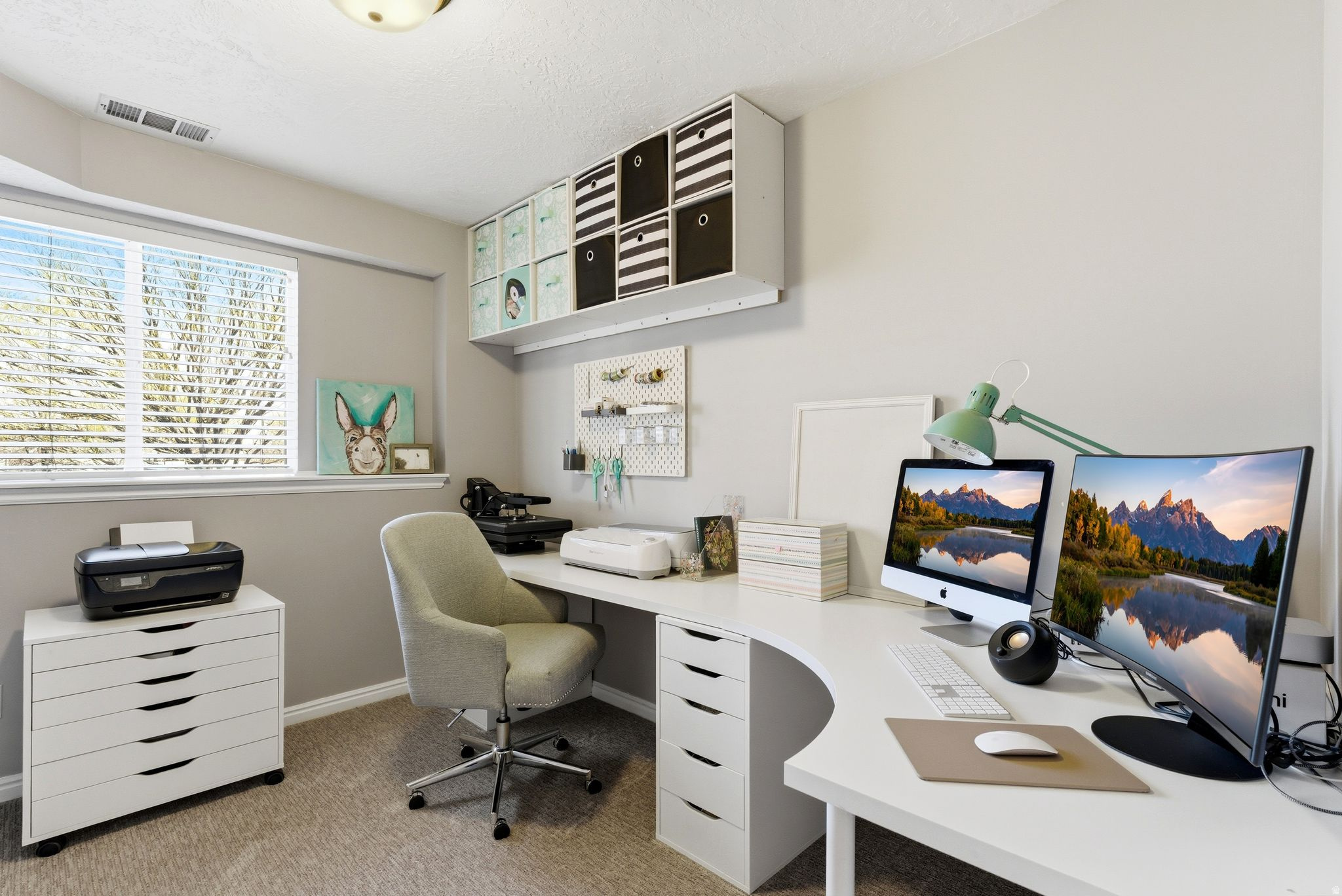 GOLDEN MEADOWS - Residential