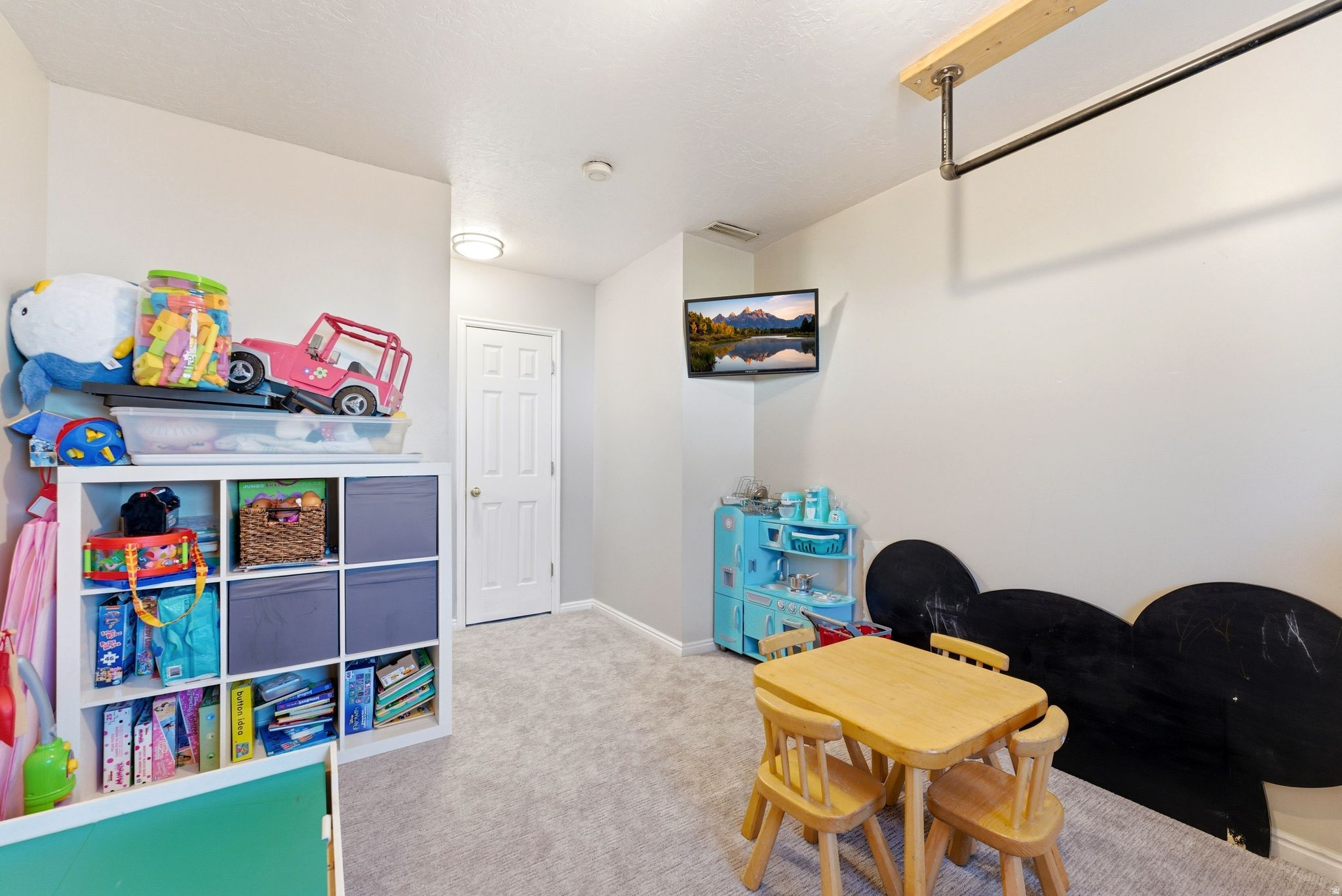 GOLDEN MEADOWS - Residential