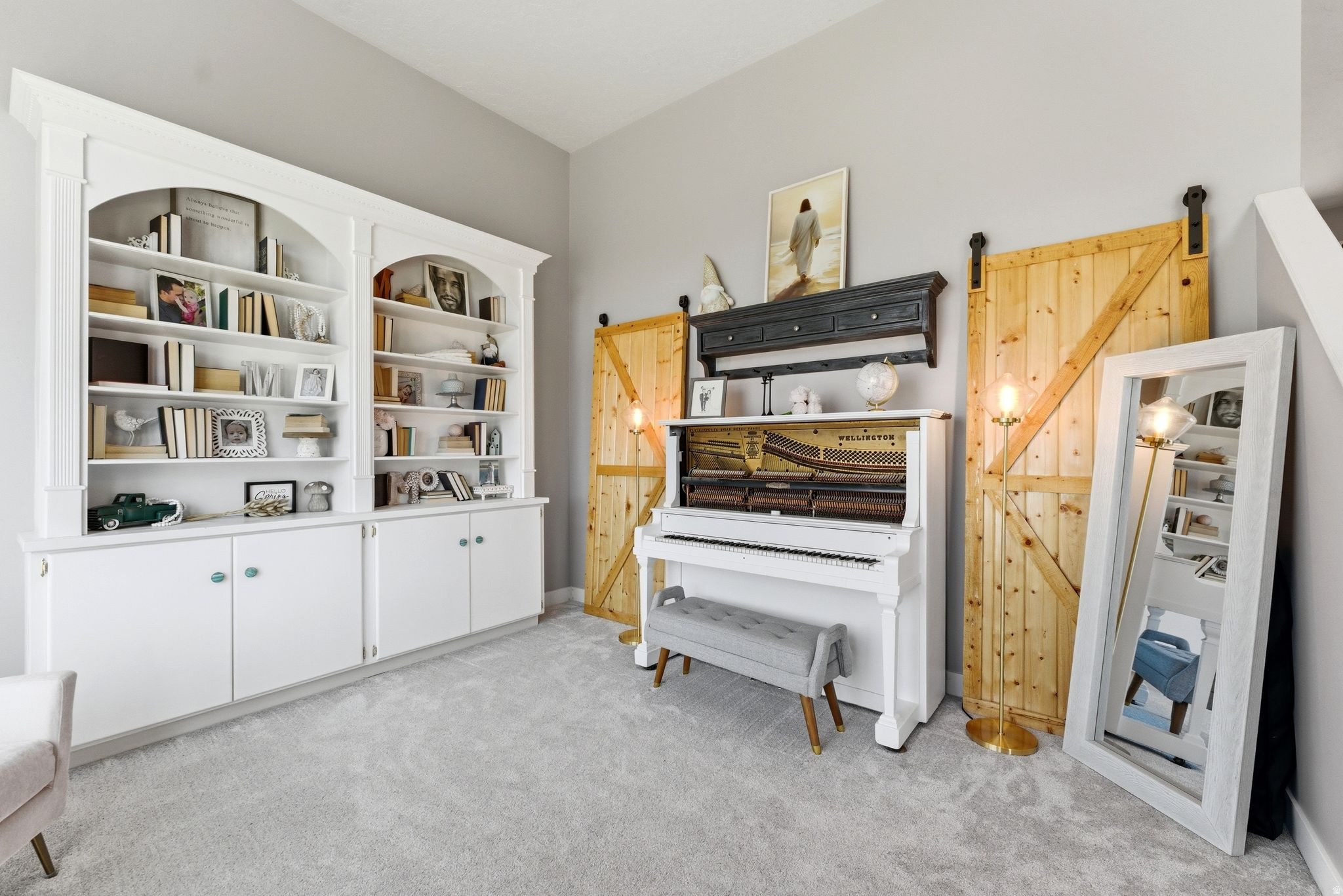 GOLDEN MEADOWS - Residential