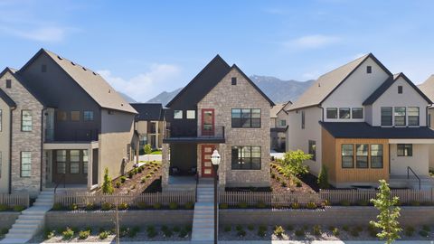 Photo of 11531 S ENGELMANN DR, Draper, UT 84020 (MLS # 2158628)