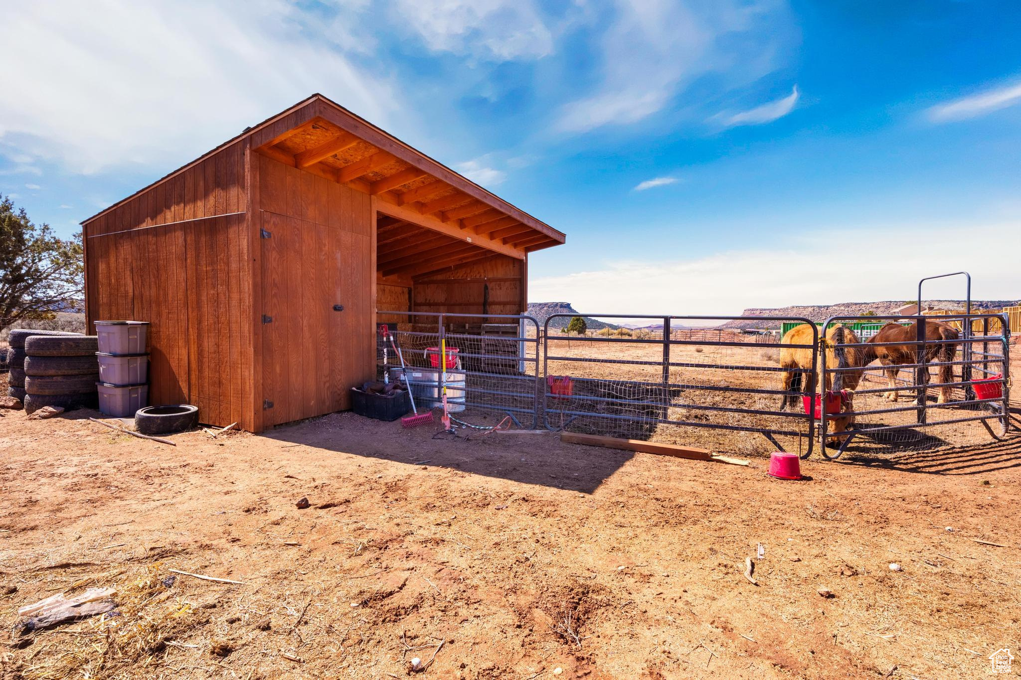 APPLE VALLEY RANCH GOOSEBERRY 1 - Residential