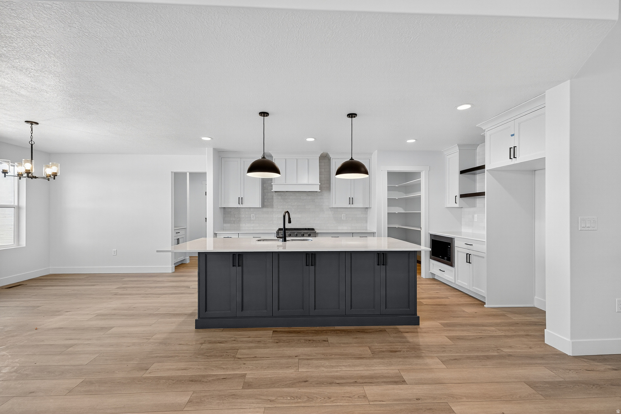 WEST RIDGE ESTATES - Residential