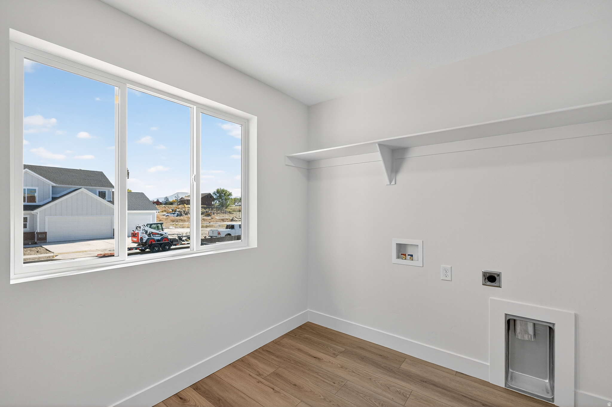 WEST RIDGE ESTATES - Residential