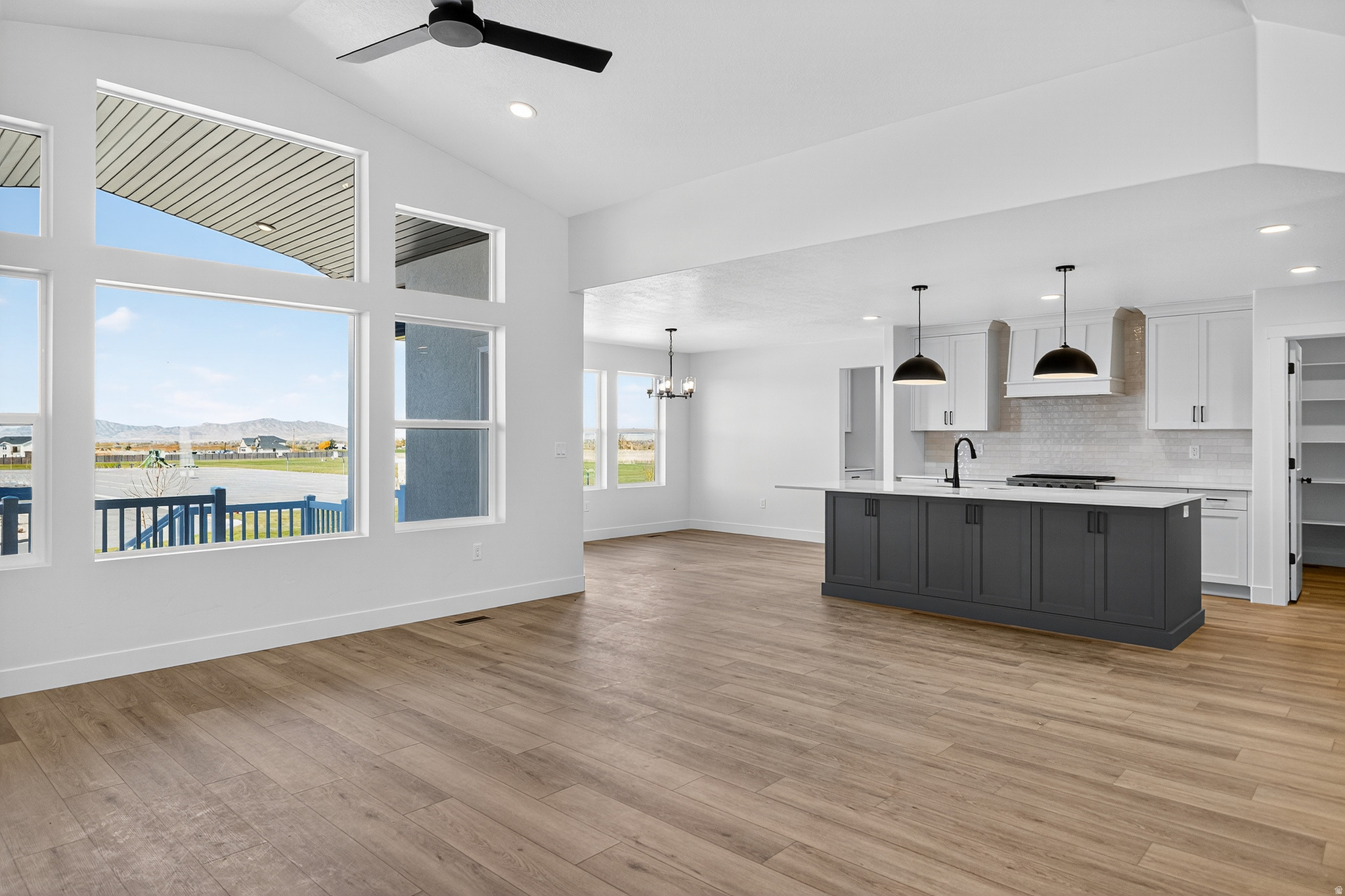 WEST RIDGE ESTATES - Residential