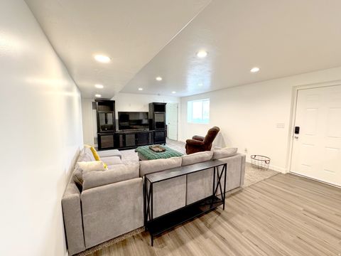 Tiny photo for 1926 N 2530 W, Clinton, UT 84015 (MLS # 2143382)