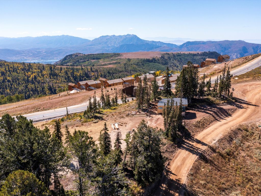 Photo of 7854 E HEARTWOOD DR #8, Eden, UT 84310 (MLS # 2127521)