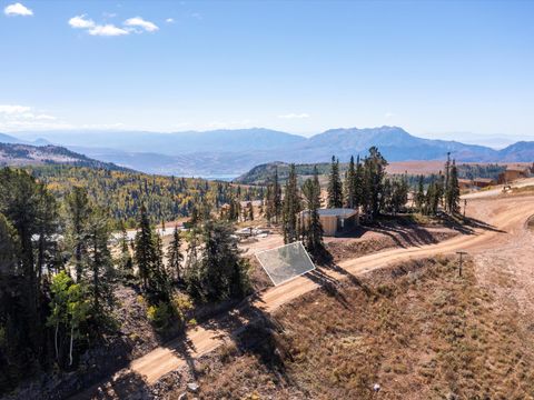 7854 E HEARTWOOD DR 8 Eden UT 84310