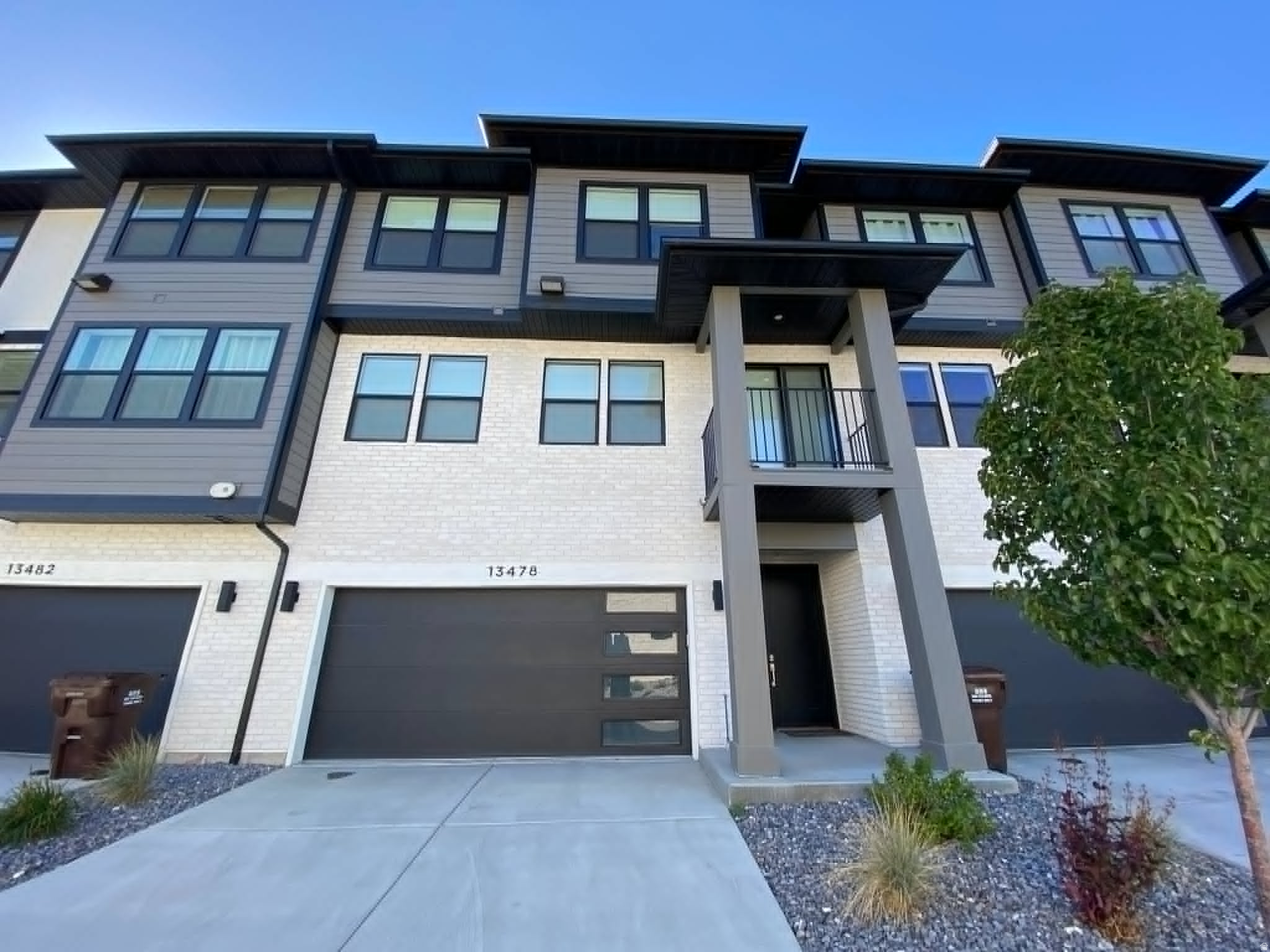 LOFTS AT CREEKSIDE CONDOMINIUMS - Residential