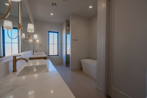 Tiny photo for 425 E FORREST PADDOCK DR, Washington, UT 84780 (MLS # 2147214)