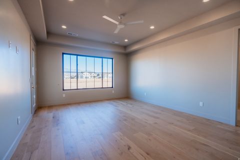 Tiny photo for 425 E FORREST PADDOCK DR, Washington, UT 84780 (MLS # 2147214)