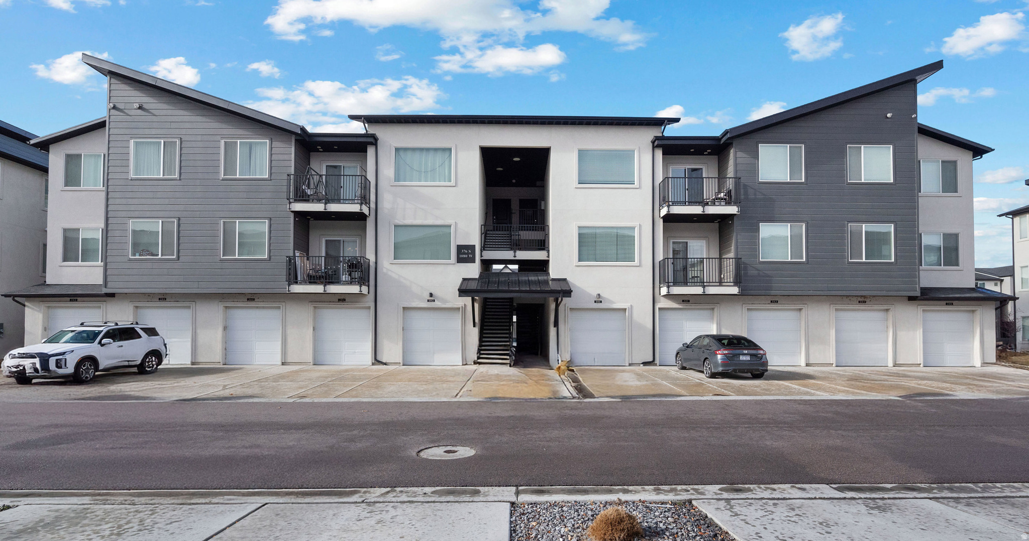 ROCKWELL RANGE - Residential