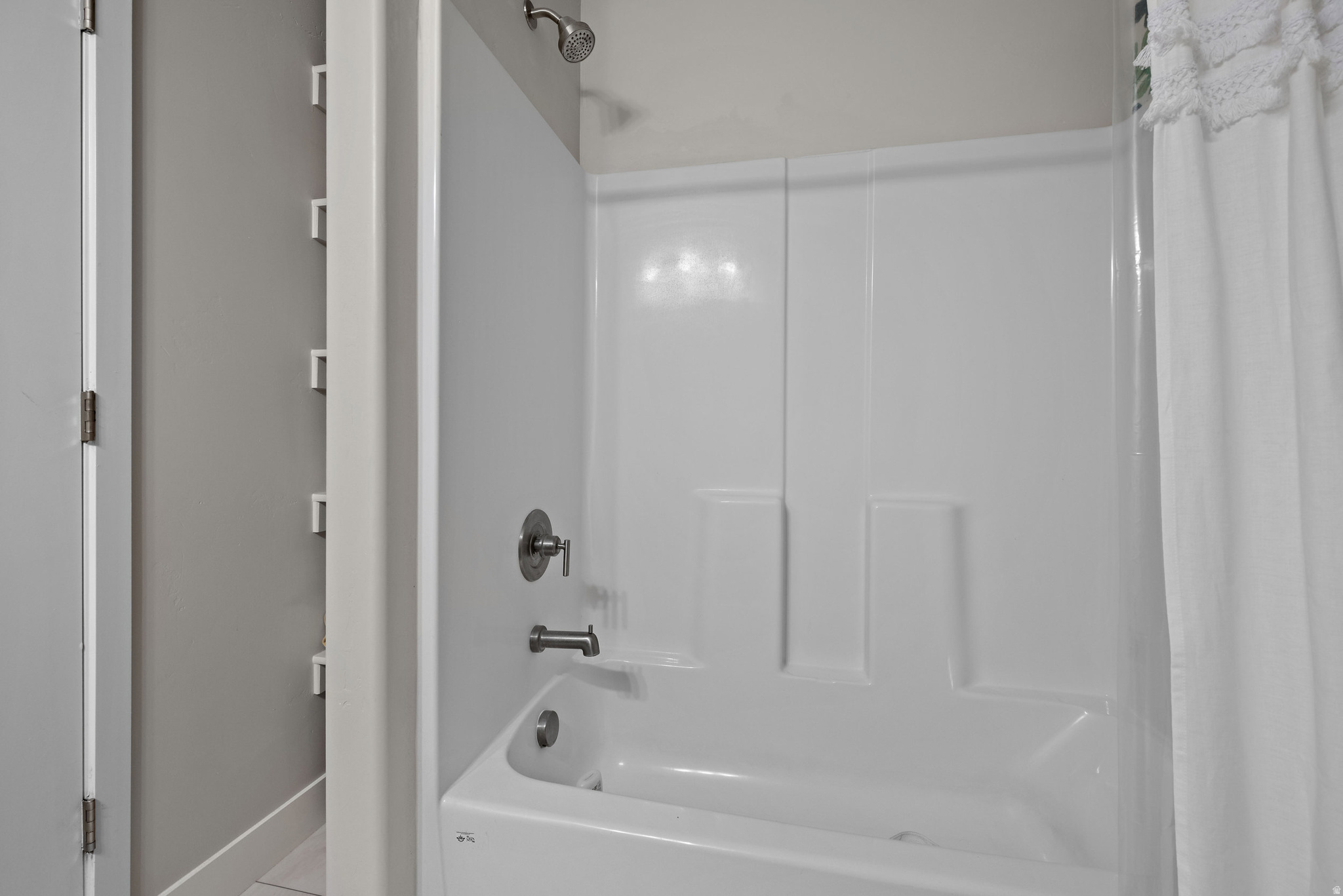 ROCKWELL RANGE - Residential