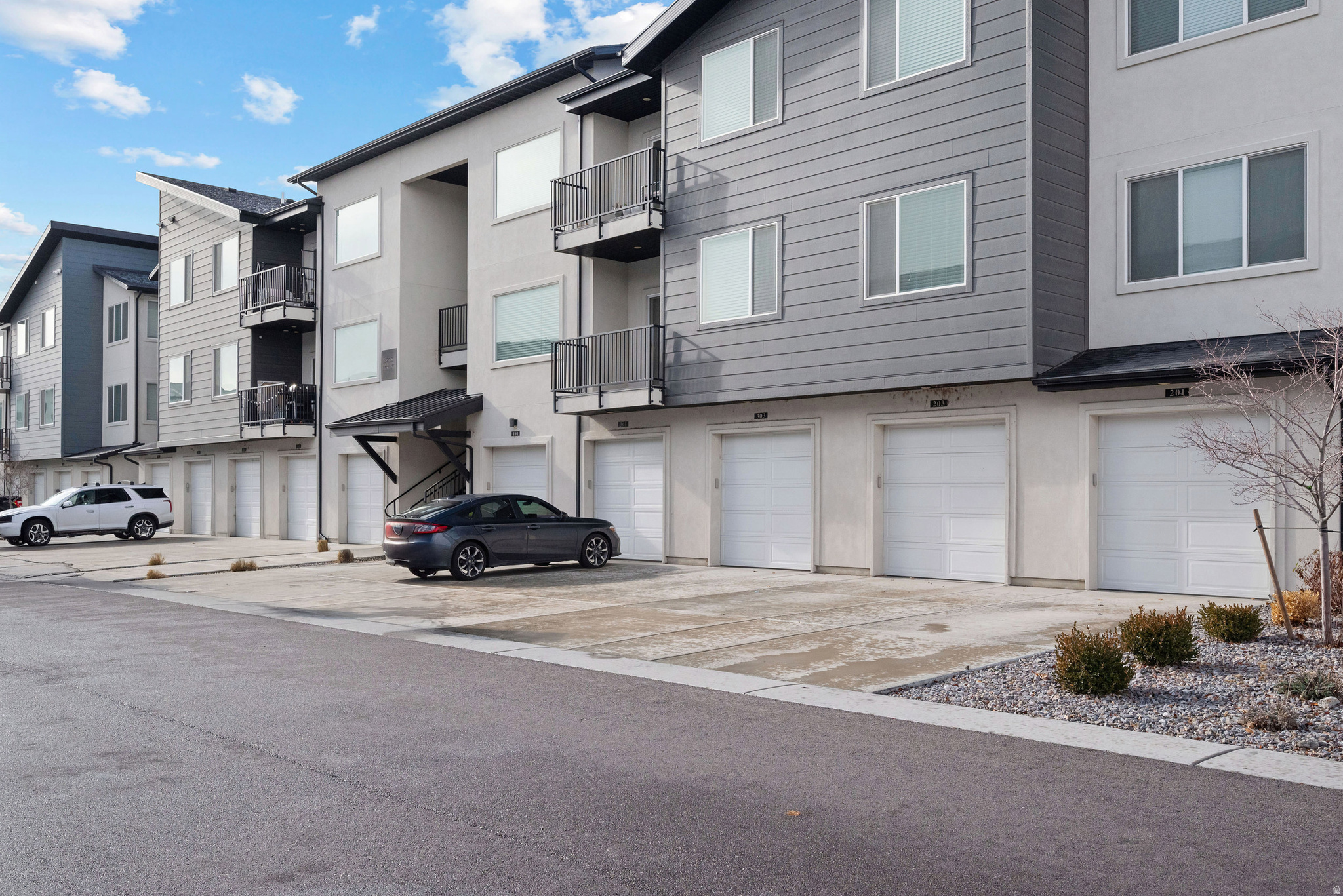 ROCKWELL RANGE - Residential