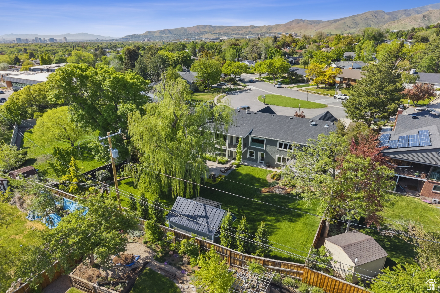 Salt Lake City, Utah 84108, United States, 4 Bedrooms Bedrooms, ,3 BathroomsBathrooms,Residential,Pending,130493