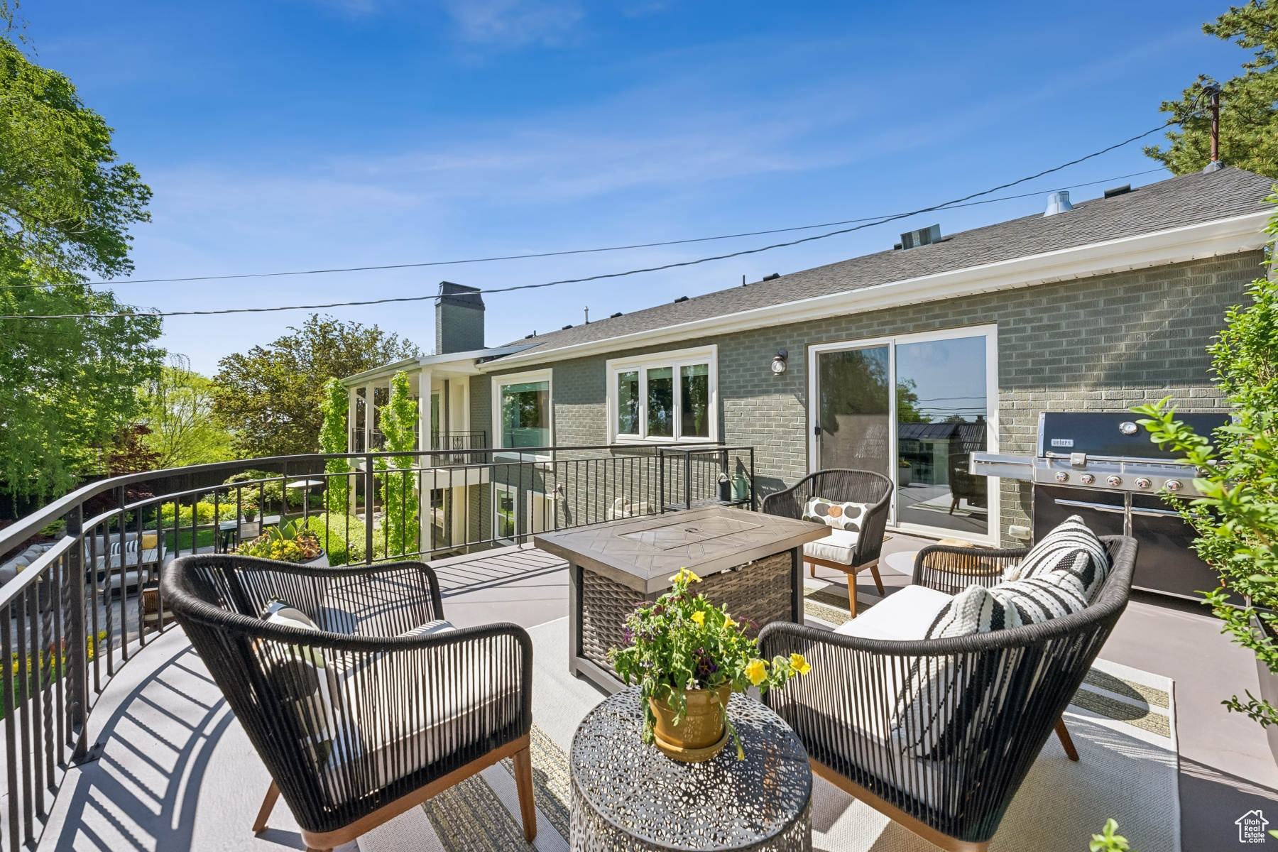 Salt Lake City, Utah 84108, United States, 4 Bedrooms Bedrooms, ,3 BathroomsBathrooms,Residential,Pending,130493