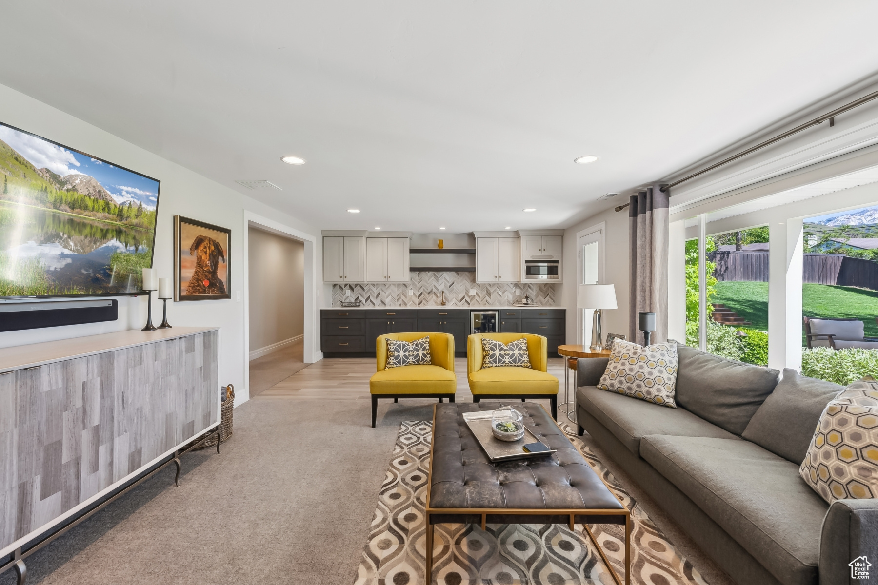 Salt Lake City, Utah 84108, United States, 4 Bedrooms Bedrooms, ,3 BathroomsBathrooms,Residential,Pending,130493