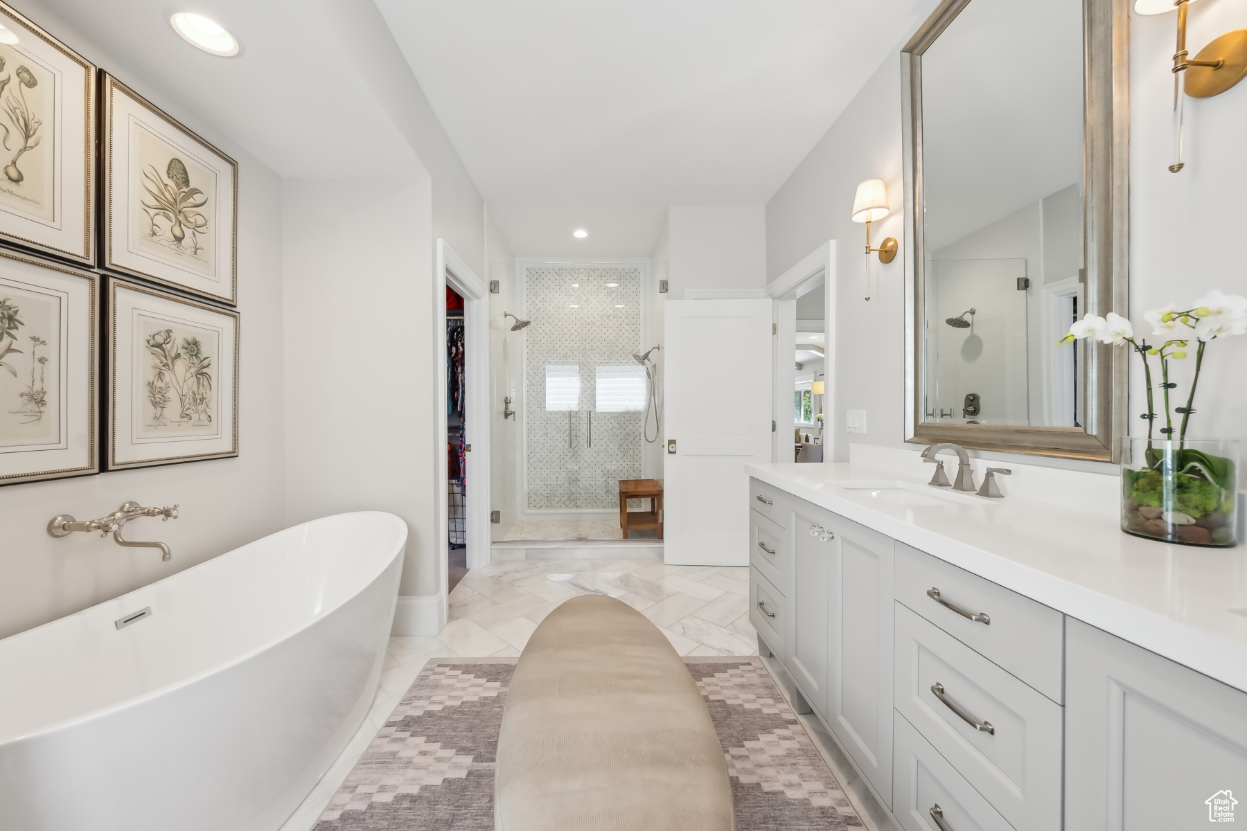 Salt Lake City, Utah 84108, United States, 4 Bedrooms Bedrooms, ,3 BathroomsBathrooms,Residential,Pending,130493