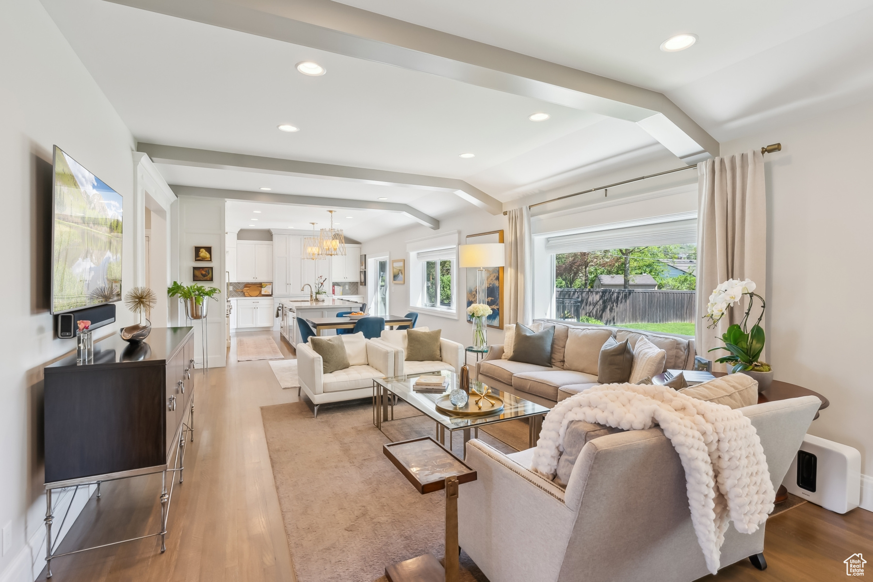 Salt Lake City, Utah 84108, United States, 4 Bedrooms Bedrooms, ,3 BathroomsBathrooms,Residential,Pending,130493