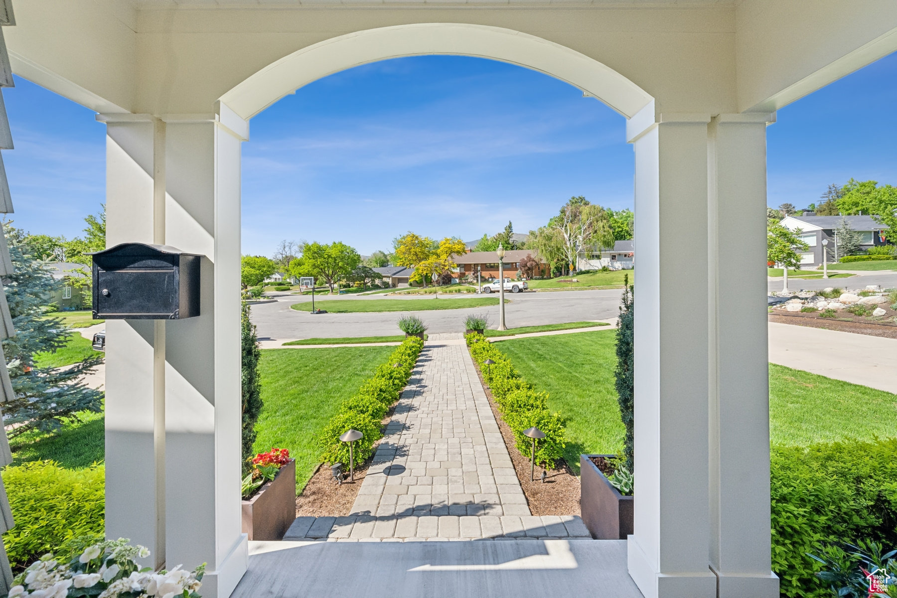 Salt Lake City, Utah 84108, United States, 4 Bedrooms Bedrooms, ,3 BathroomsBathrooms,Residential,Pending,130493