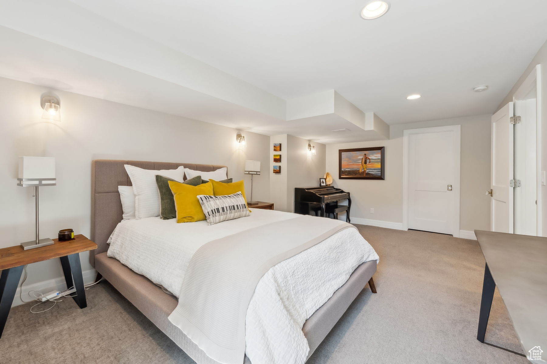 Salt Lake City, Utah 84108, United States, 4 Bedrooms Bedrooms, ,3 BathroomsBathrooms,Residential,Pending,130493