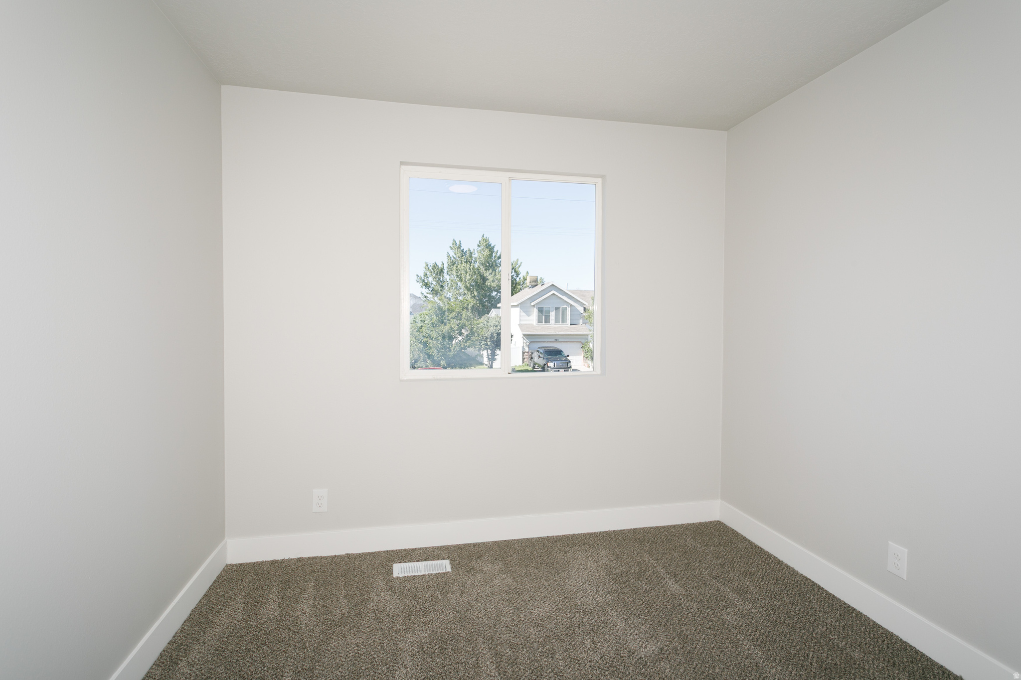 NORTH - Residential