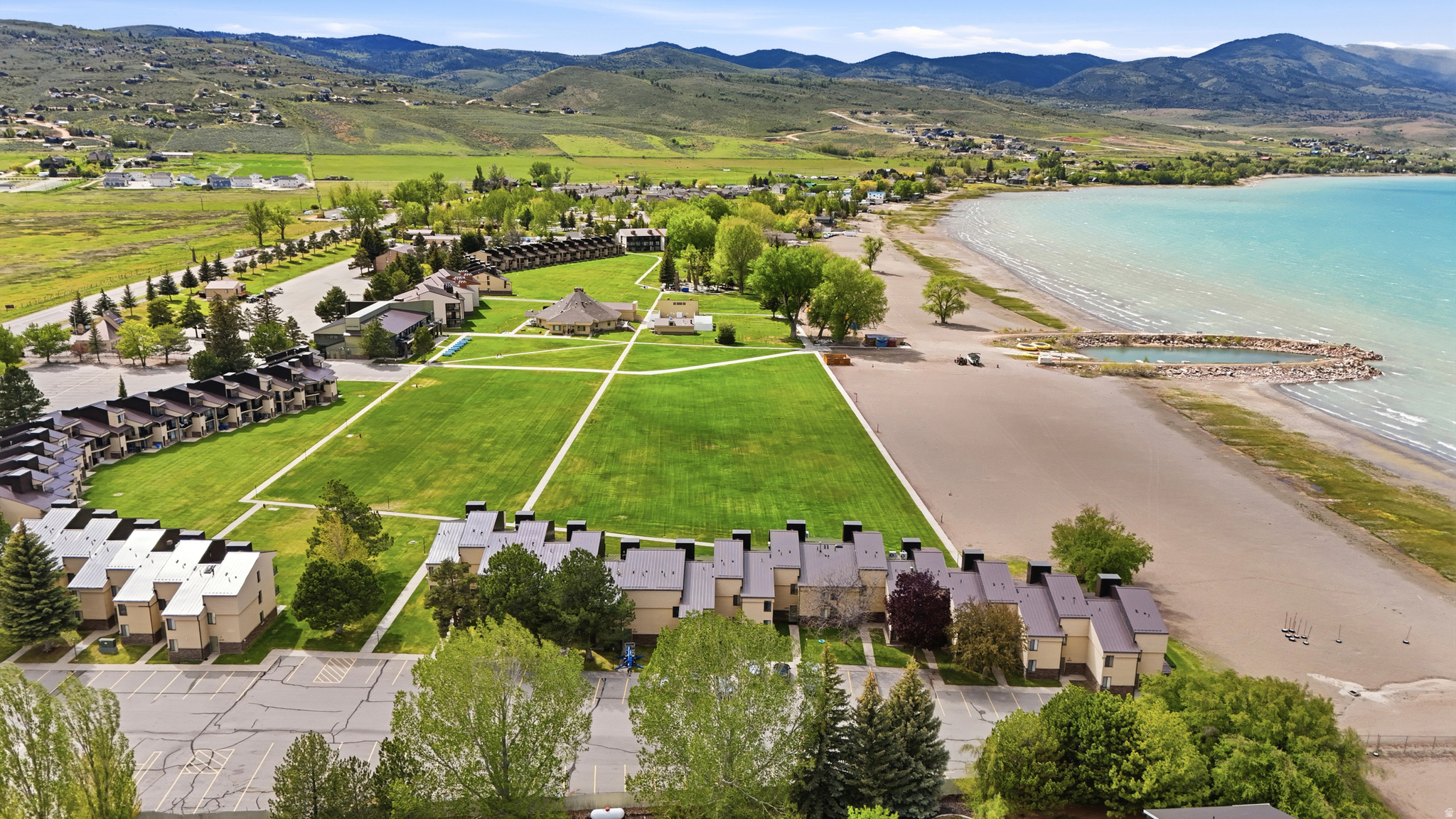 IDEAL BEACH - Residential