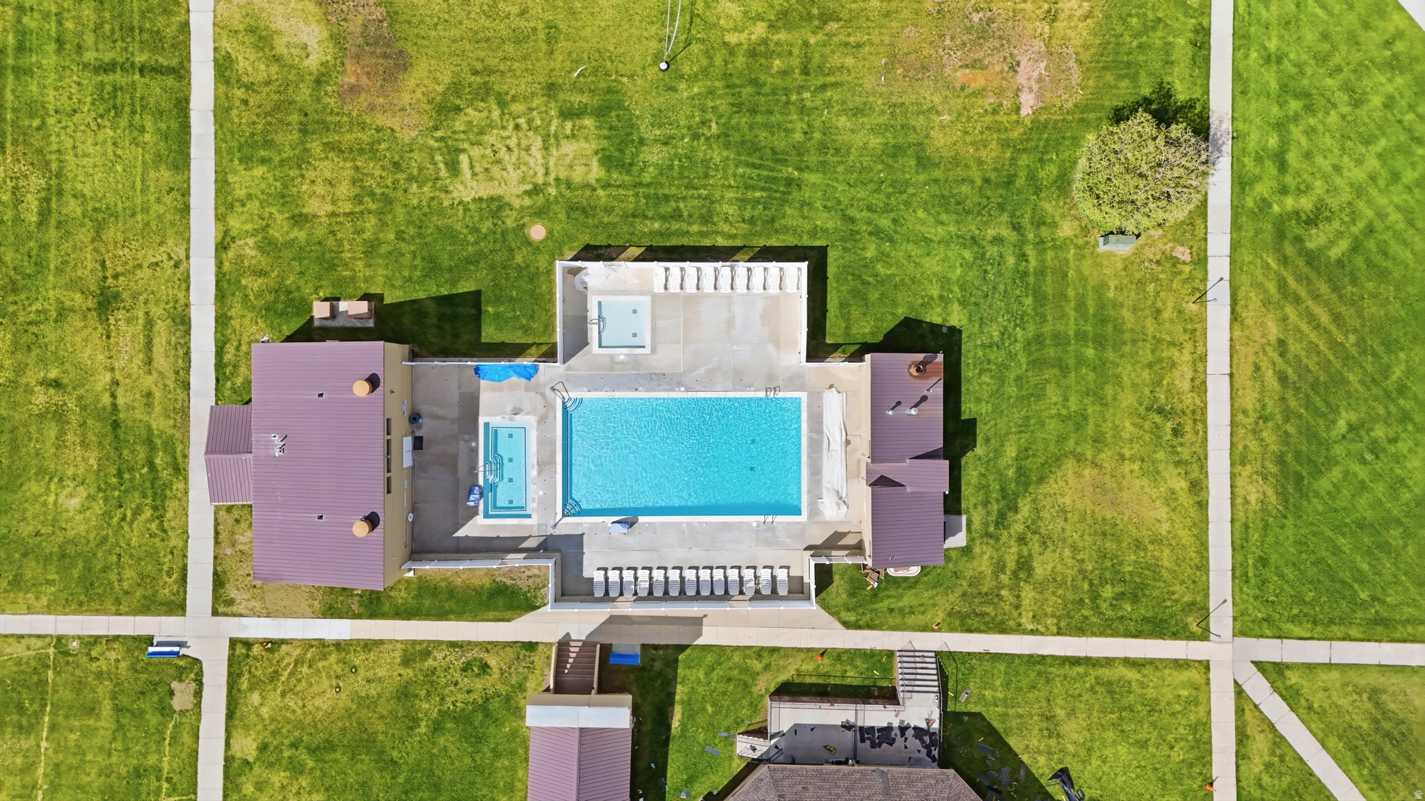 IDEAL BEACH - Residential
