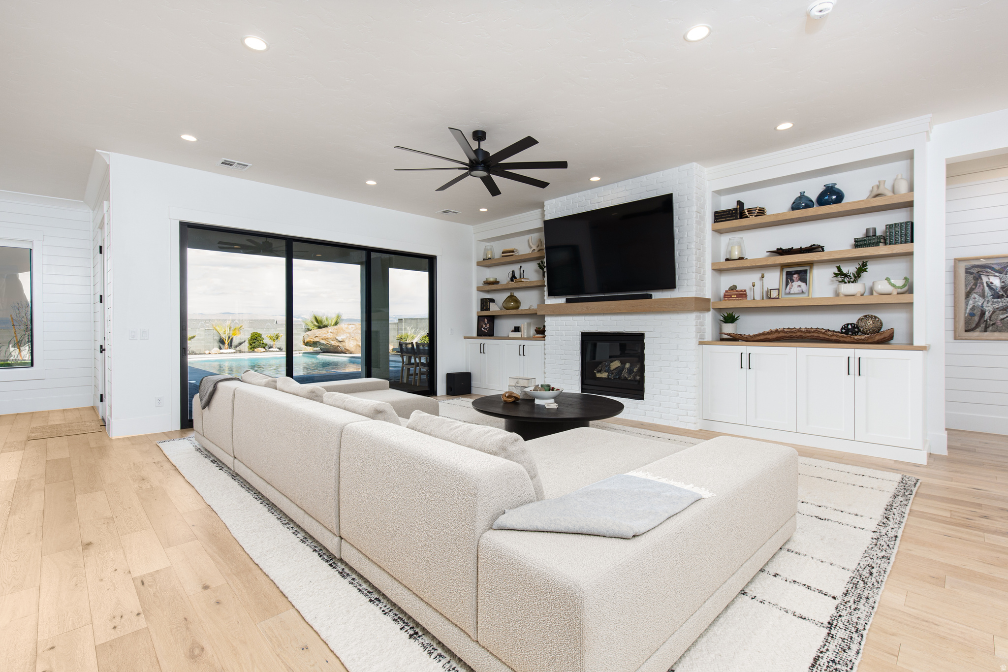 TEAKWOOD 3 & 4 - Residential