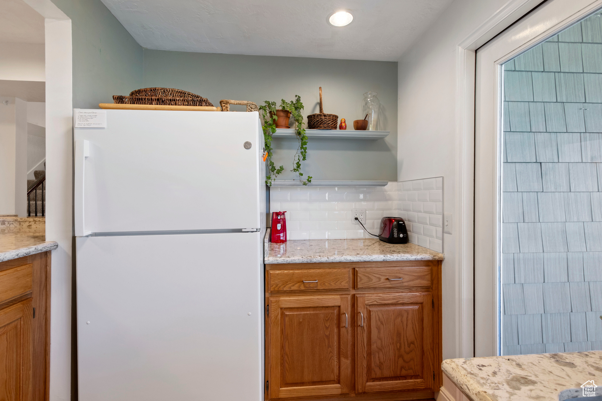 HIGH POINTE - Residential
