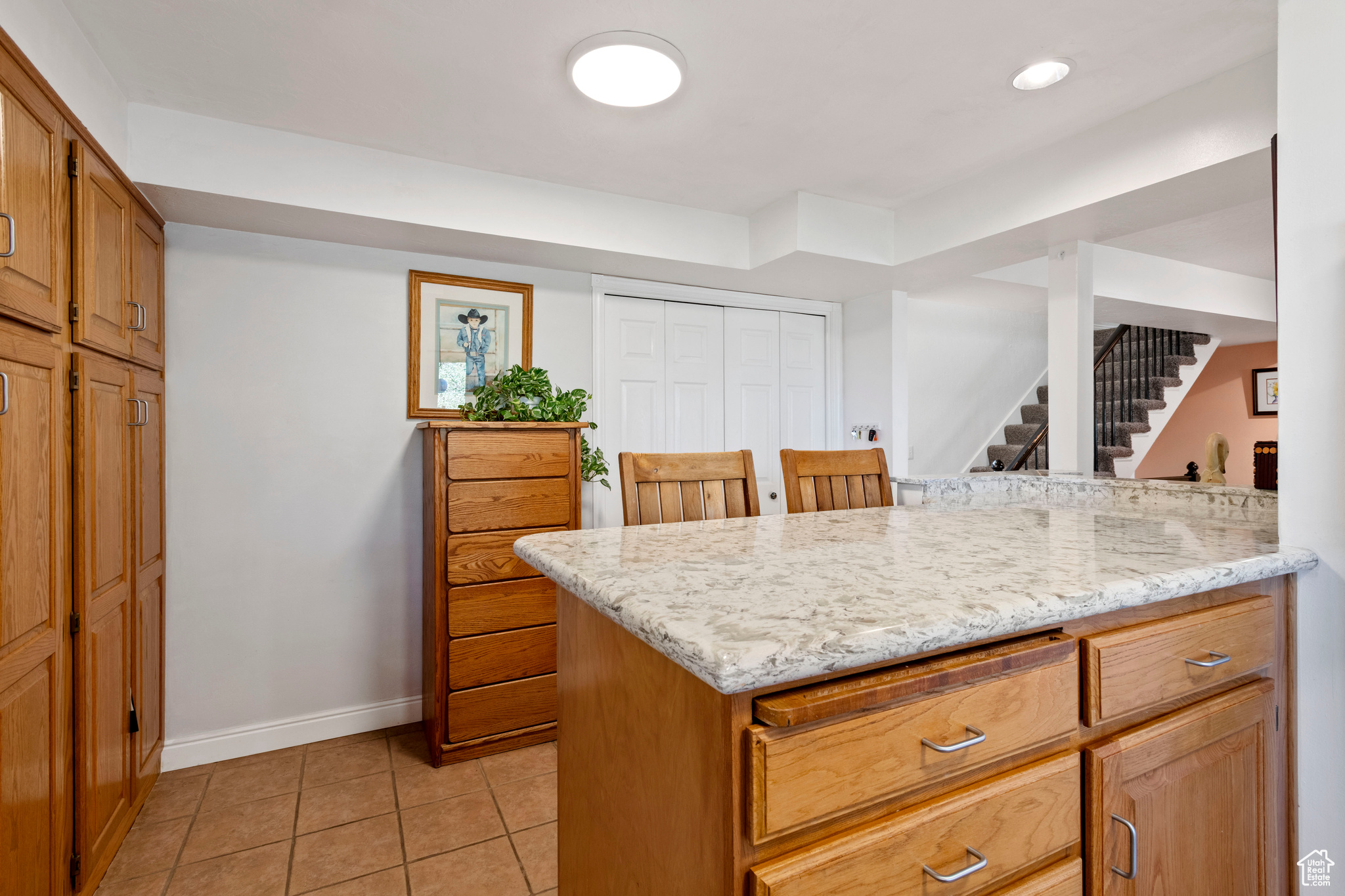 HIGH POINTE - Residential