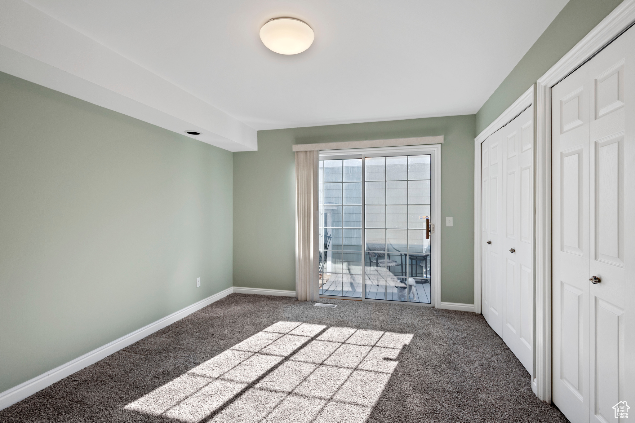 HIGH POINTE - Residential