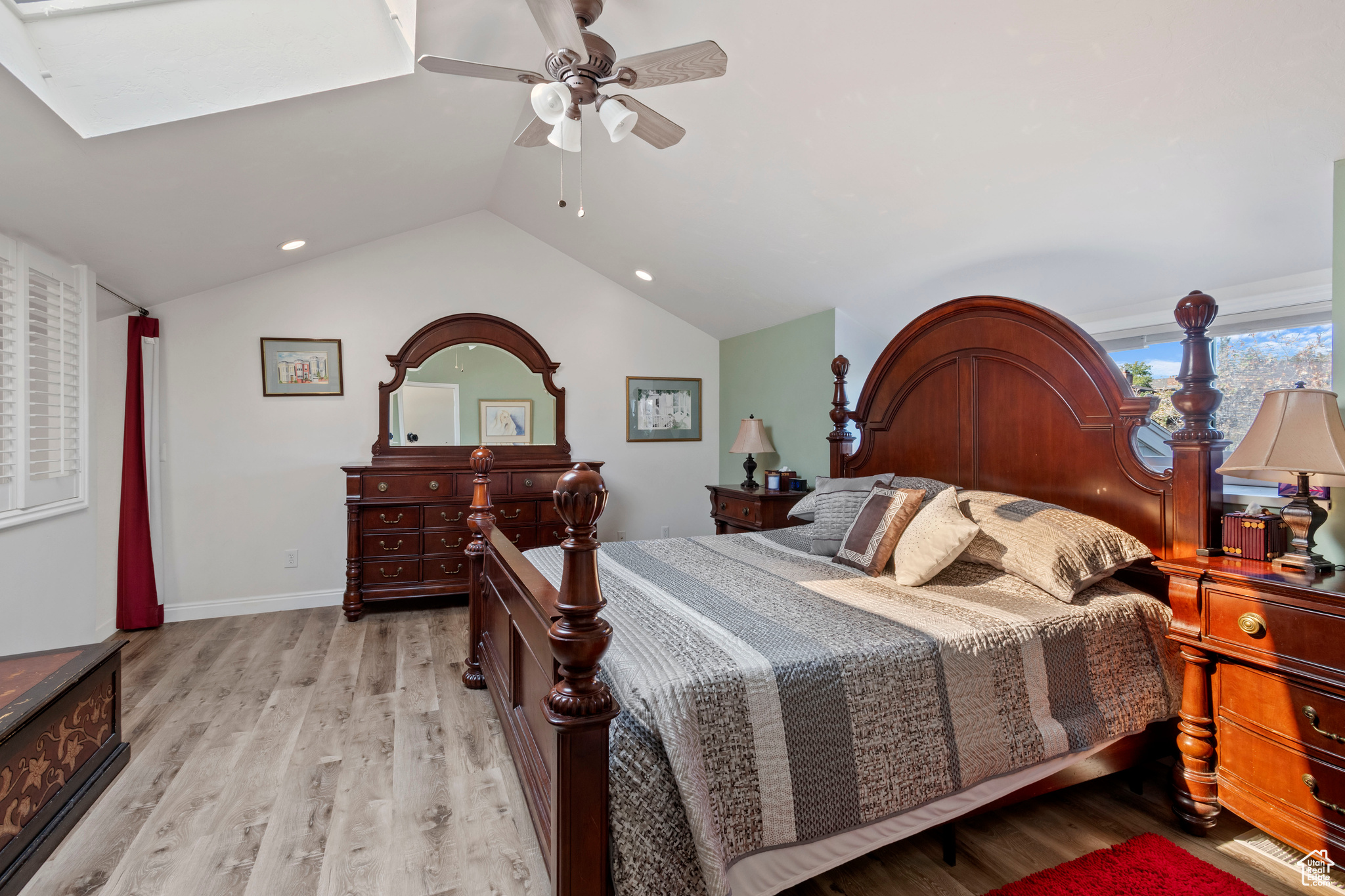 HIGH POINTE - Residential