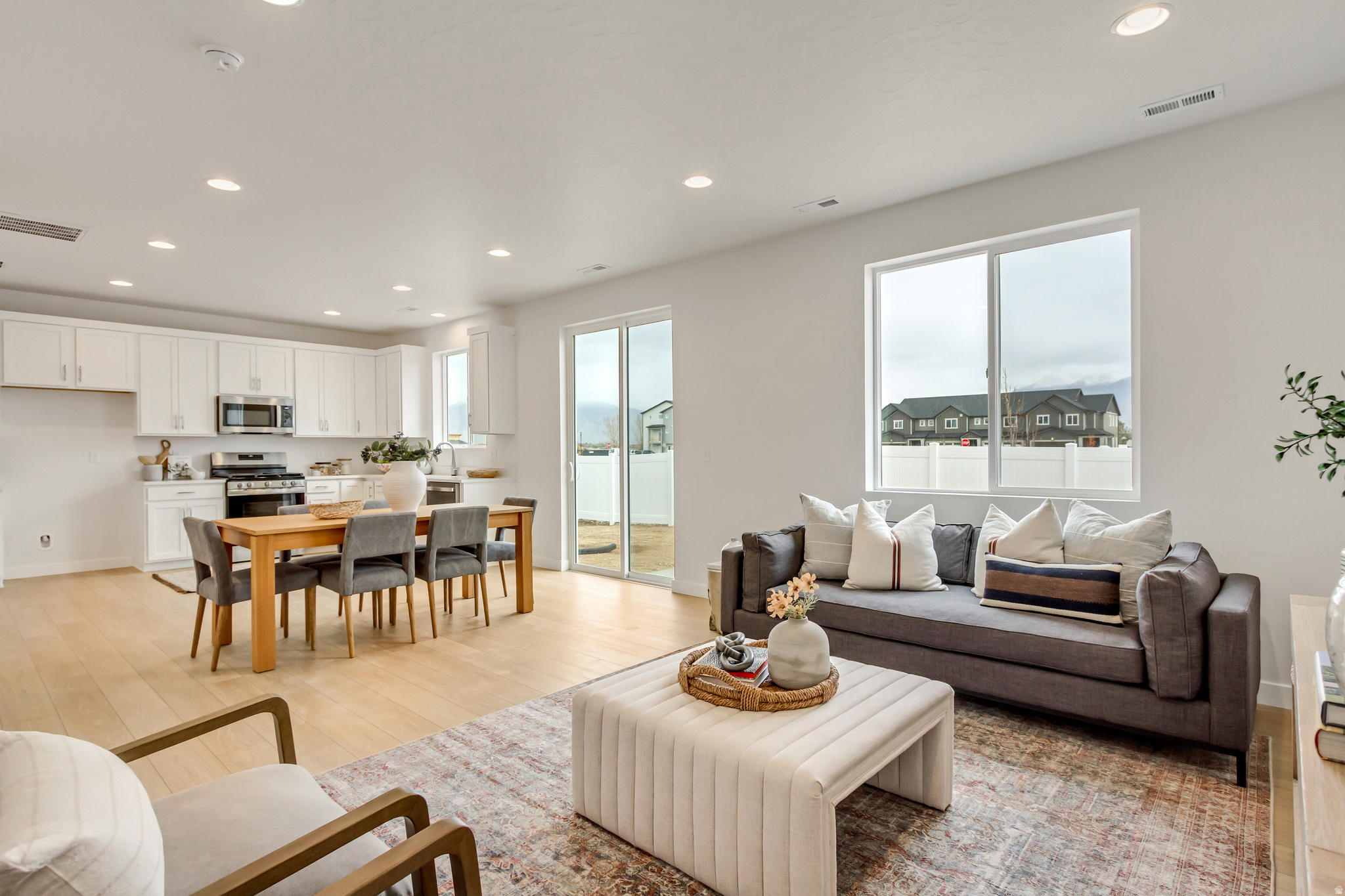 HARMONY PLACE - Residential