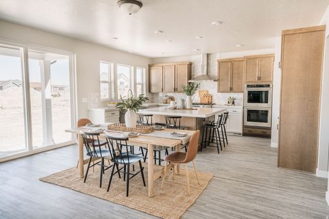 Tiny photo for 5199 S PARAMOUNT CV, Riverdale, UT 84405 (MLS # 2137271)