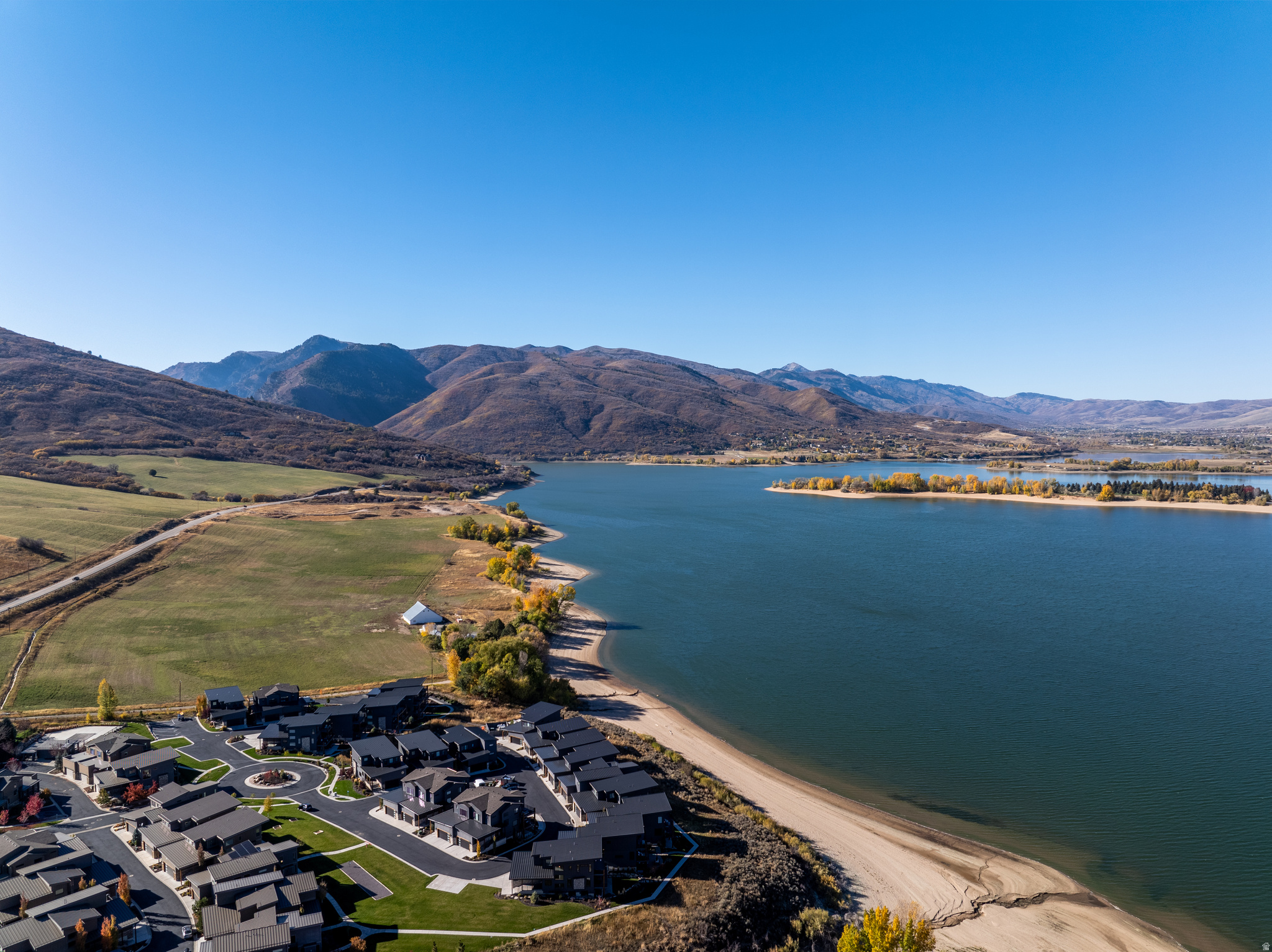 ESCAPE AT EDGEWATER - Residential