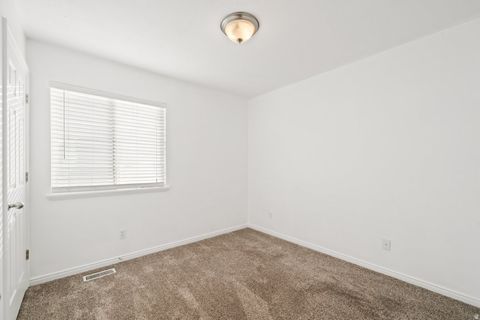 Tiny photo for 851 S 3525 W, Syracuse, UT 84075 (MLS # 2120847)
