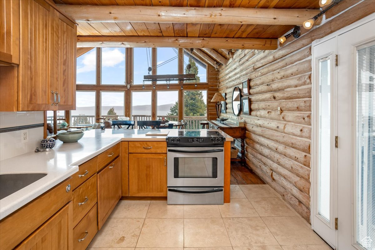 2465 S Sweetwater Pkwy, Garden City, Utah image 10