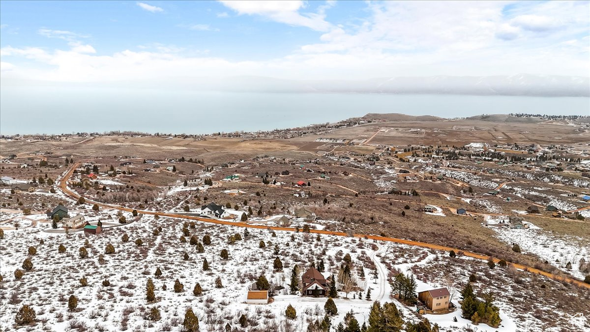 2465 S Sweetwater Pkwy, Garden City, Utah image 50