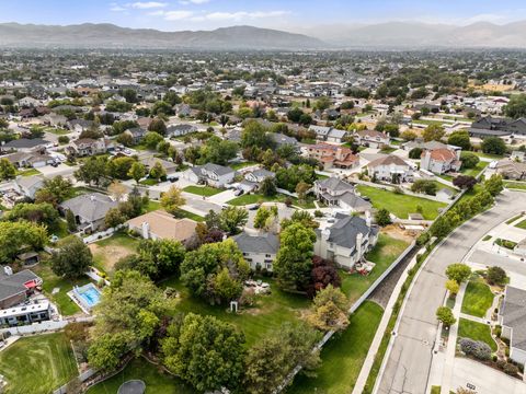 Tiny photo for 11697 S TATTERED ANGEL CV, Riverton, UT 84065 (MLS # 2127198)