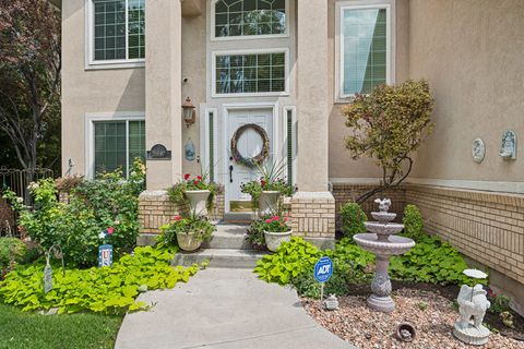 Tiny photo for 11697 S TATTERED ANGEL CV, Riverton, UT 84065 (MLS # 2127198)