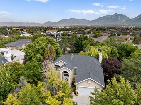 Tiny photo for 11697 S TATTERED ANGEL CV, Riverton, UT 84065 (MLS # 2127198)