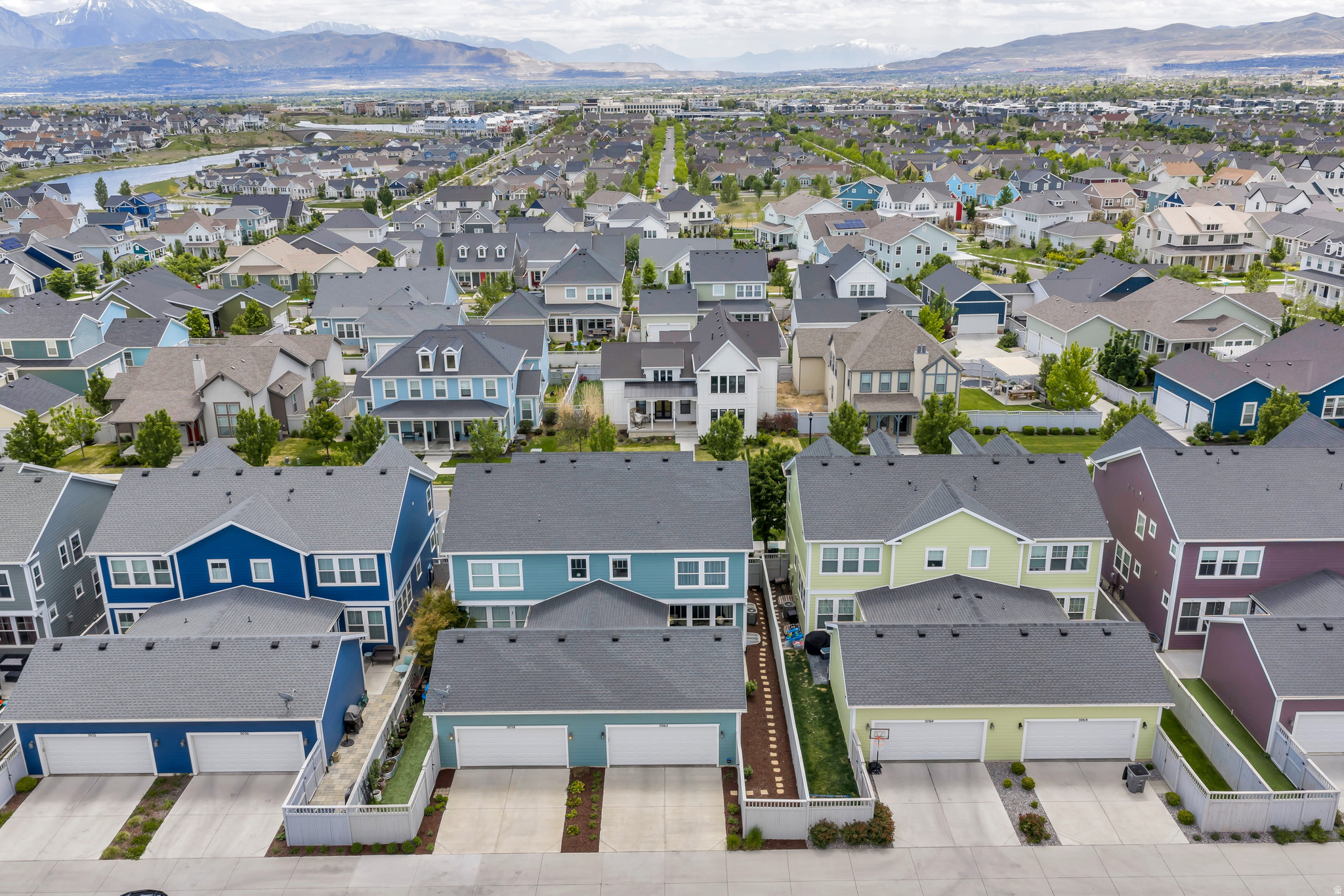 DAYBREAK - Residential Income