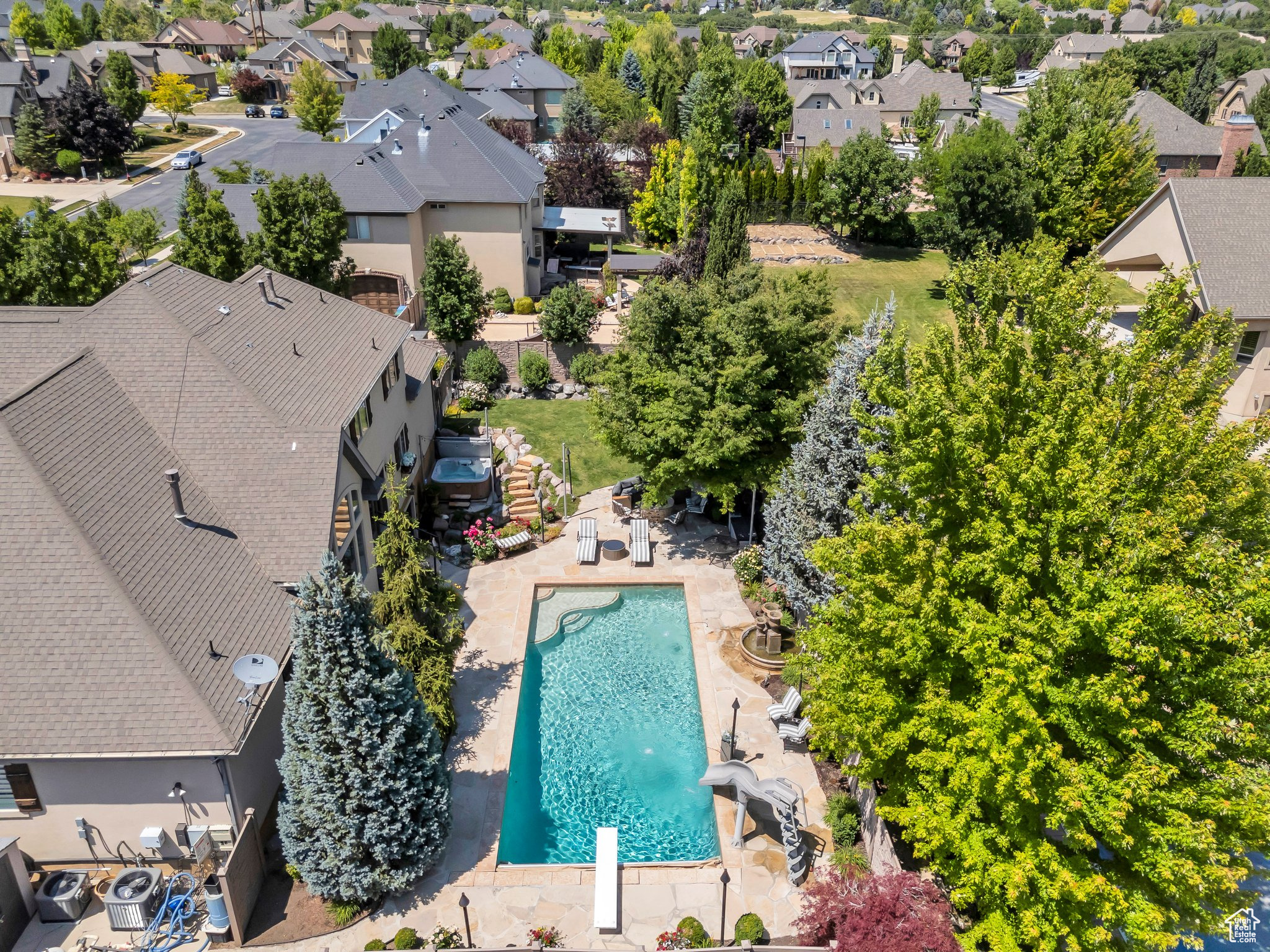 BEACON HILL - Residential