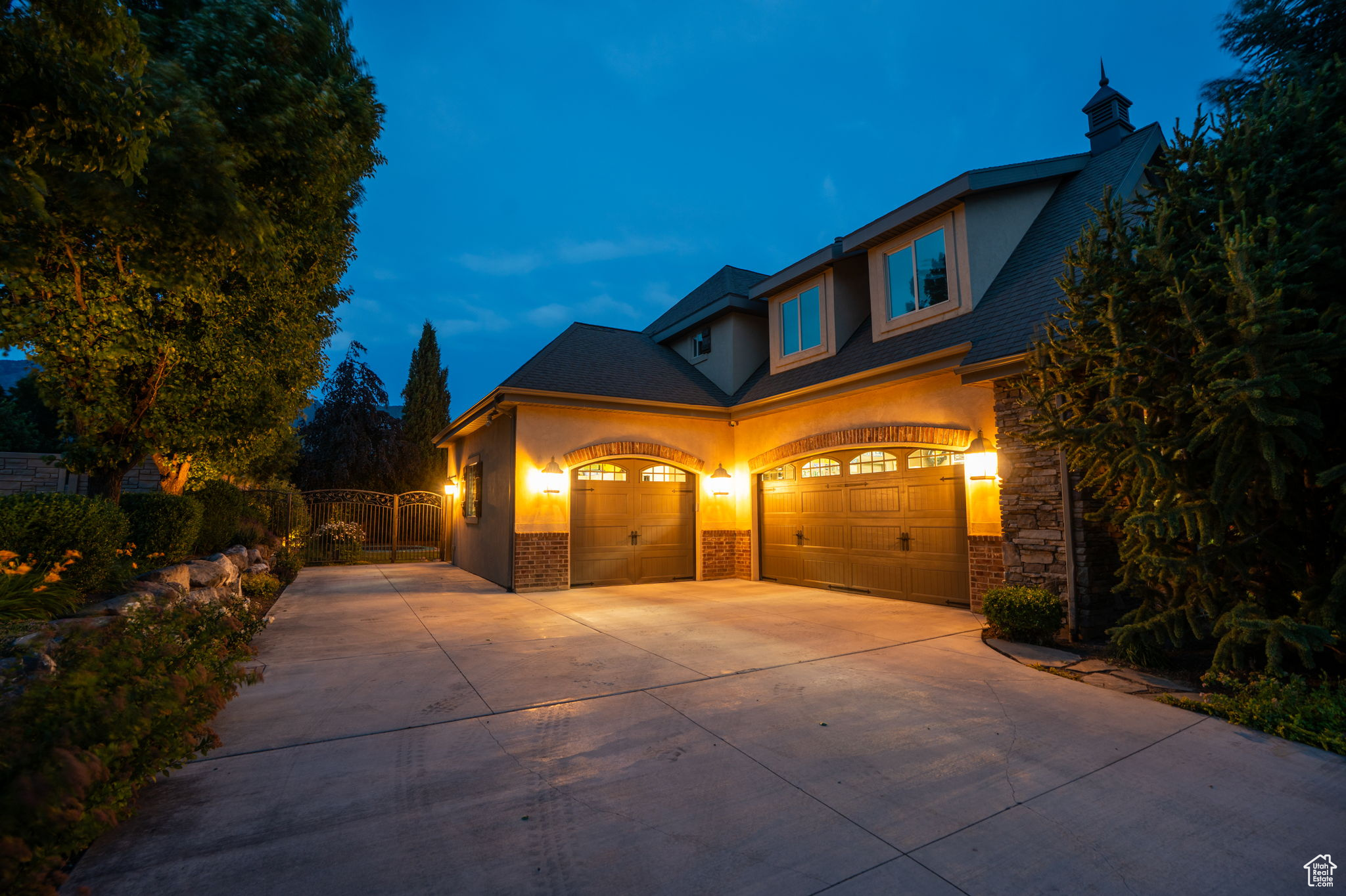 BEACON HILL - Residential