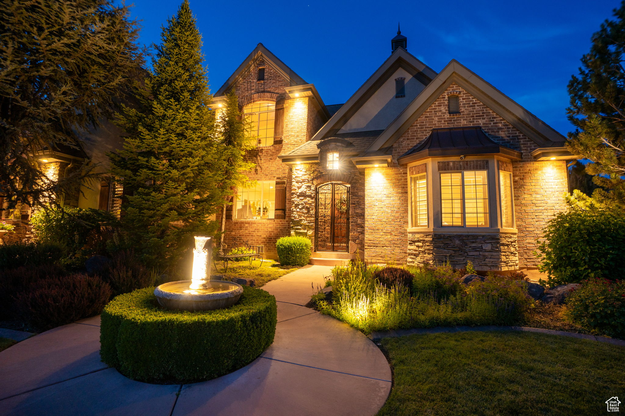 BEACON HILL - Residential
