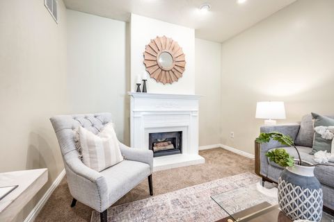 Tiny photo for 833 N LAKESIDE LN W, Centerville, UT 84014 (MLS # 2127085)