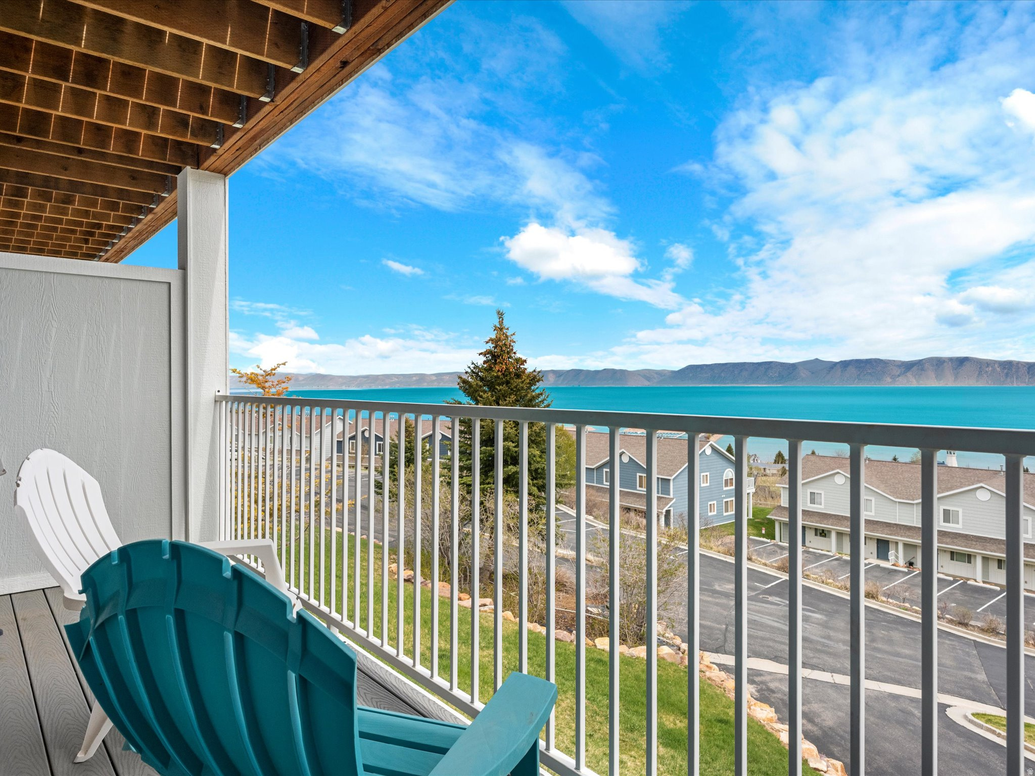 HARBOR VILLAGE - Residential