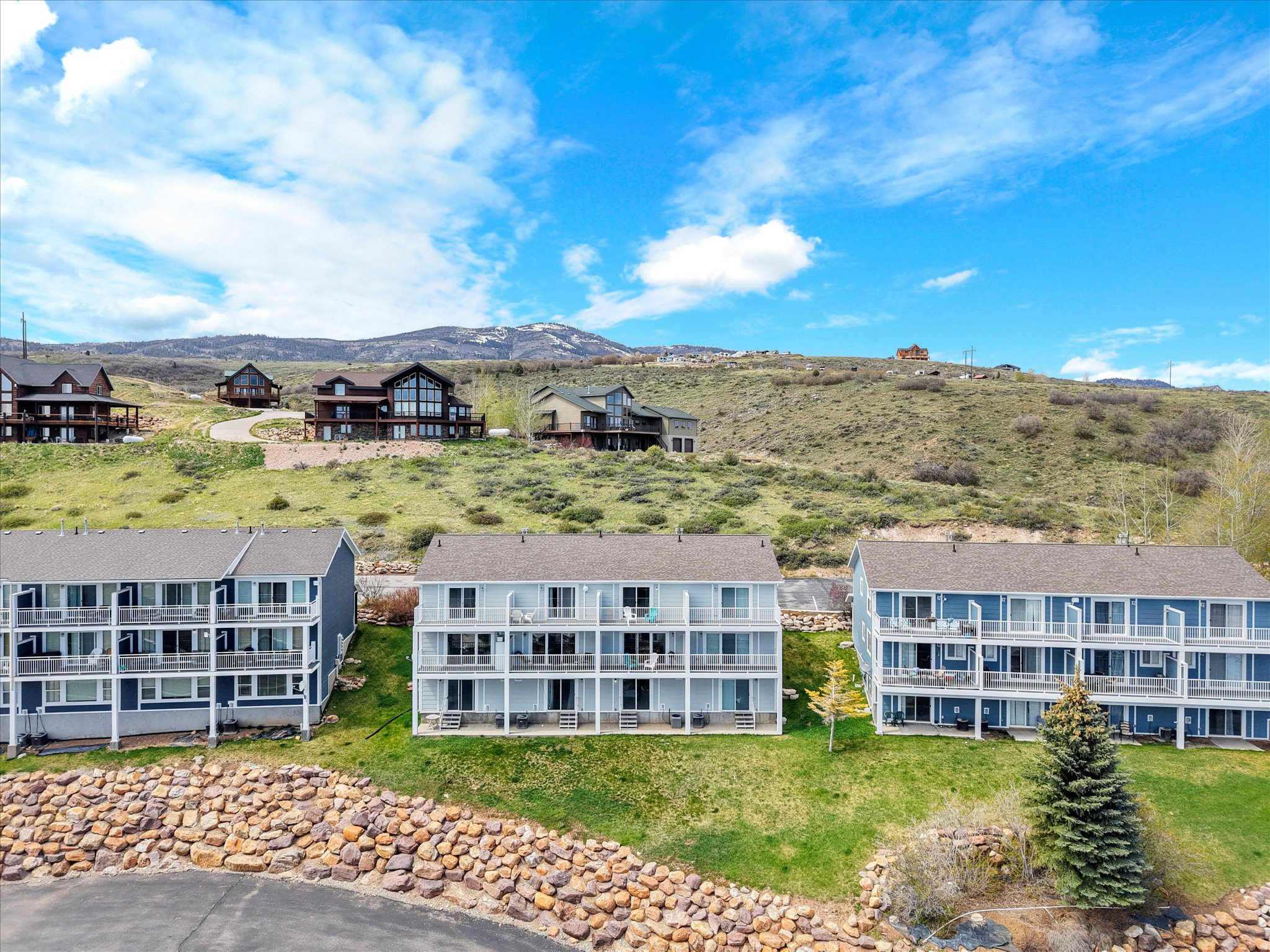 HARBOR VILLAGE - Residential